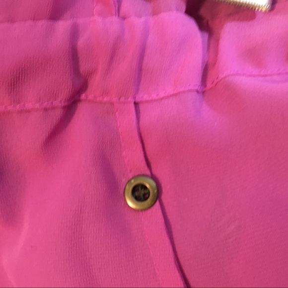 ⭐️ Jessica Simpson - short sleeve back slit blouse - Picture 8 of 8